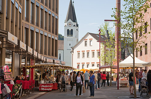 Foto der Flanierzone Am Garnmarkt in Götzis.