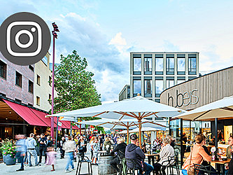 Foto von der Fußgängerzone Am Garnmarkt in Götzis mit Instagram Logo.